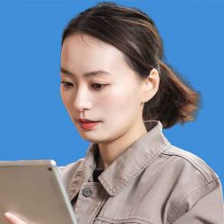 Sra. Xiuying Yu, supervisora de control de calidad
